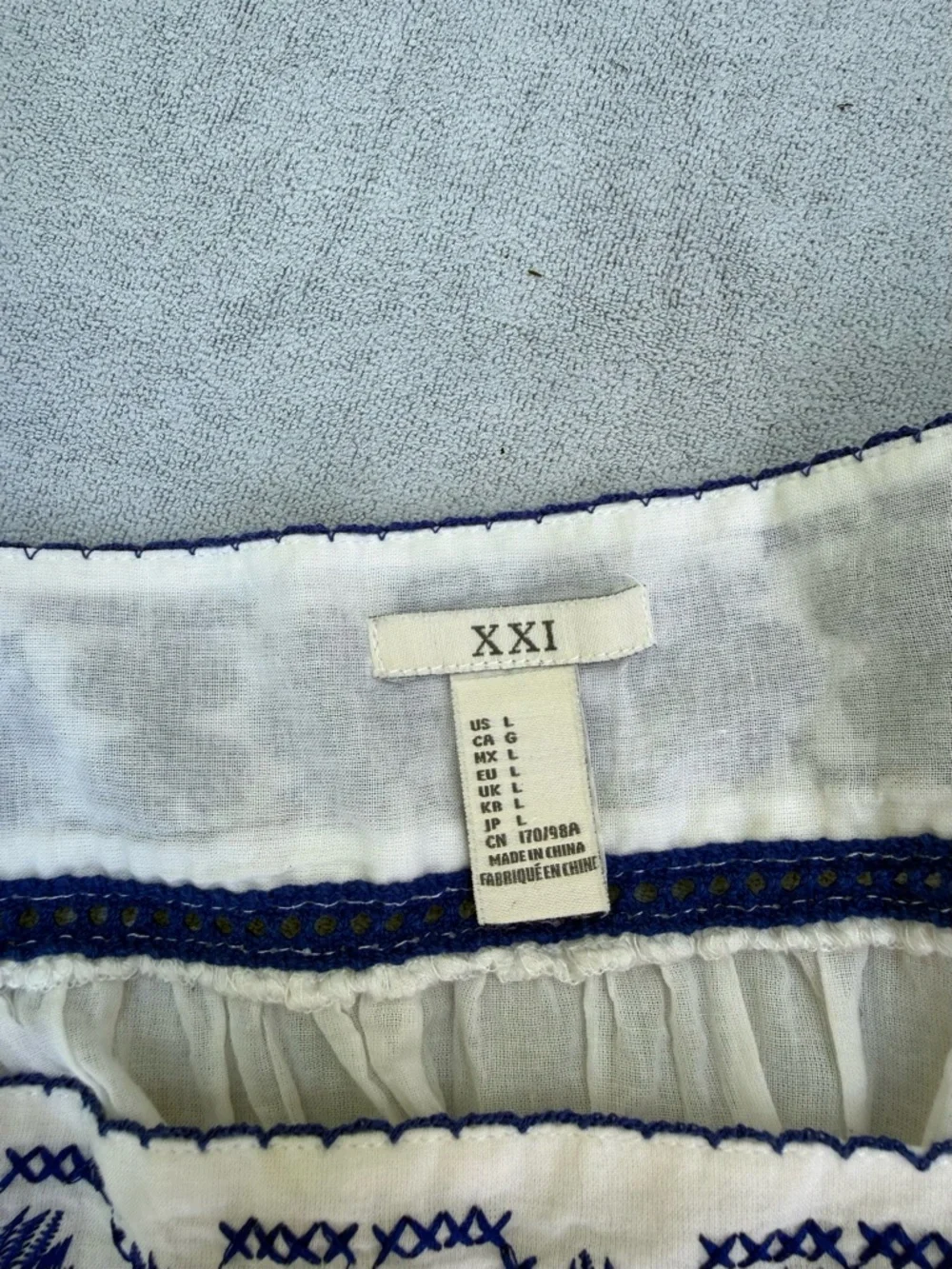 Forever 21 Embroidered Square Neck Puff Sleeve Top - Picture 6 of 7